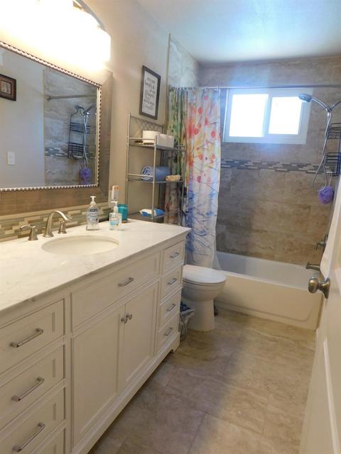 6330 Hilltop Dr, Carmichael, CA 95608 photo 9