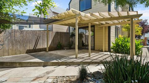 455 Benjamin Pl, Manteca, CA 95337 photo 6