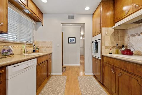 601 Derby Ln, Modesto, CA 95350 photo 11