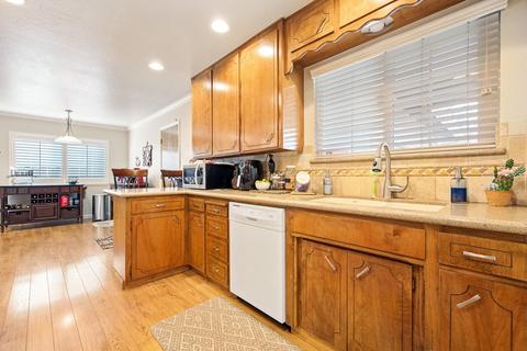601 Derby Ln, Modesto, CA 95350 photo 10