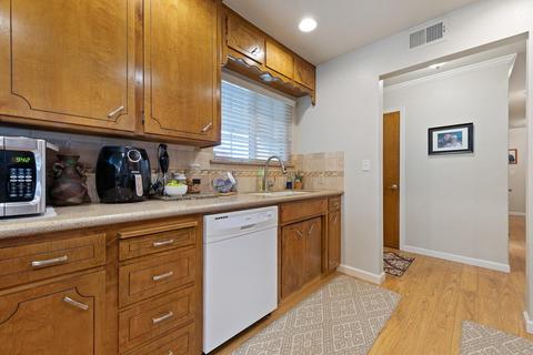 601 Derby Ln, Modesto, CA 95350 photo 7
