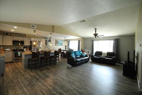 976 Souza Blvd, Manteca, CA 95336 photo 4
