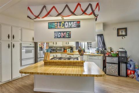 8200 Jantzen #202, Modesto, CA 95357 photo 9