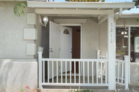 1213 College Ct, Modesto, CA 95350 photo 4