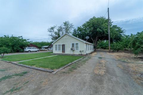 518 Bartch Ave, Patterson, CA 95363 photo 3
