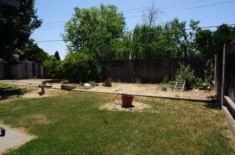 2412 Rotterdam Dr, Elverta, CA 95626 photo 3