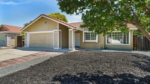 1920 Bristlecone Dr, Tracy, CA 95376 photo 2