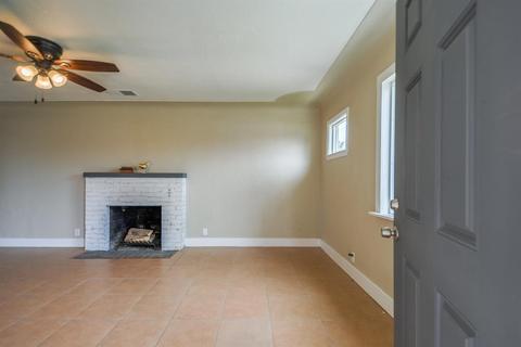 1229 Normandy Dr, Modesto, CA 95351 photo 4