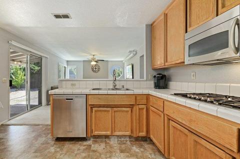 2928 Meadow Hawk Way, Antelope, CA 95843 photo 10