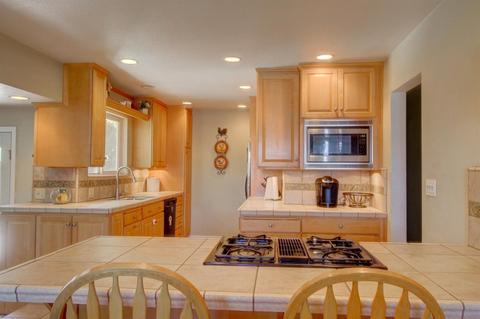 1230 Armstrong Dr, Manteca, CA 95336 photo 6