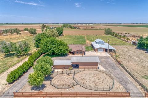 725 E Stuhr Rd, Newman, CA 95360 photo 1