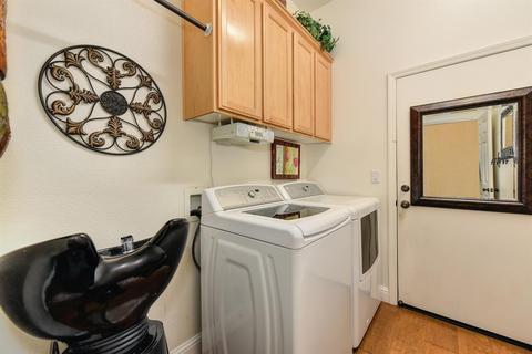 976 Cameron Dr, Folsom, CA 95630 photo 33
