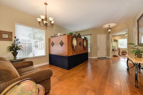 976 Cameron Dr, Folsom, CA 95630 photo 8