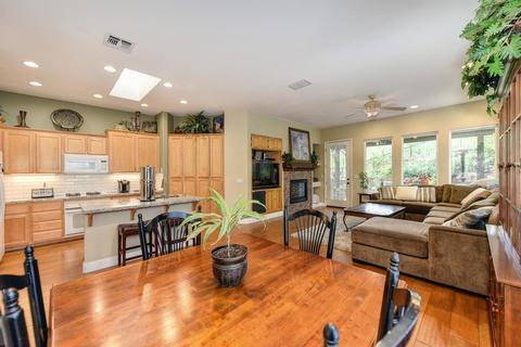 976 Cameron Dr, Folsom, CA 95630 photo 17