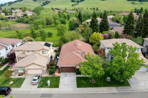 976 Cameron Dr, Folsom, CA 95630 photo 2
