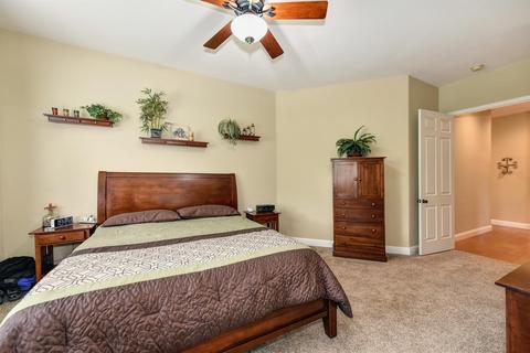 976 Cameron Dr, Folsom, CA 95630 photo 25