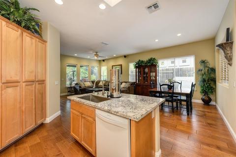 976 Cameron Dr, Folsom, CA 95630 photo 15