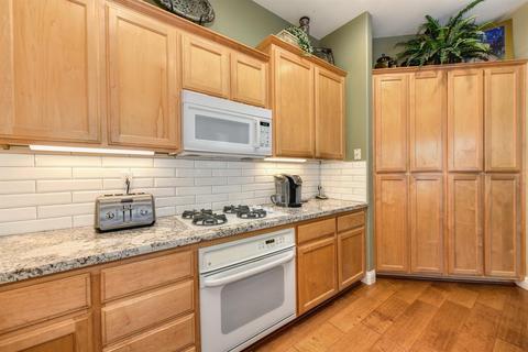 976 Cameron Dr, Folsom, CA 95630 photo 16