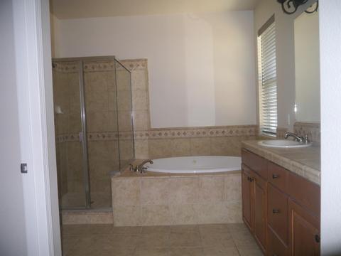 315 Wolfpack Ct, Patterson, CA 95363 photo 5