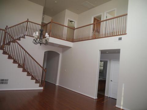 315 Wolfpack Ct, Patterson, CA 95363 photo 2