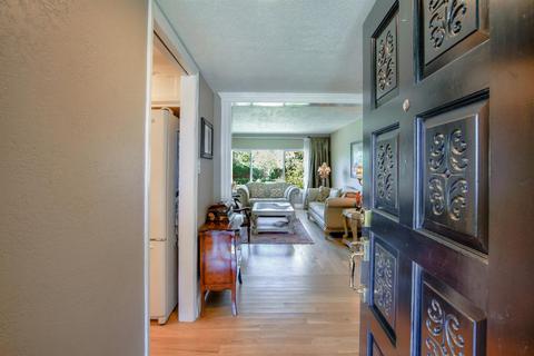 6332 Hillrise Dr, Carmichael, CA 95608 photo 6