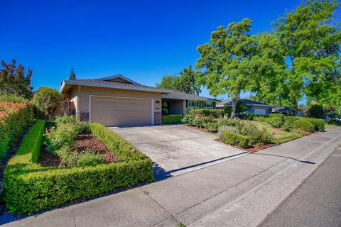 6332 Hillrise Dr, Carmichael, CA 95608 photo 2