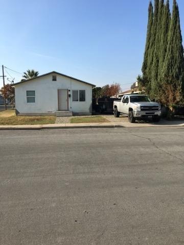 1207 W St, Merced, CA 95341 photo 1