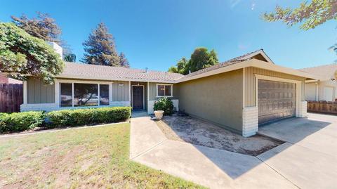1460 Berry Dr, Turlock, CA 95382 photo 4