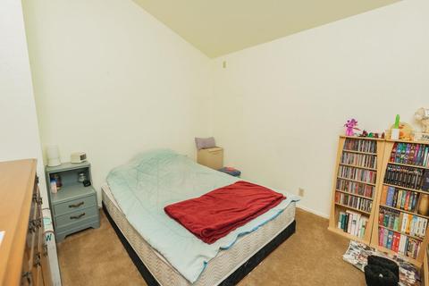 1078 Camphor St, Manteca, CA 95337 photo 12