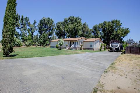 758 Bliss Rd, Ceres, CA 95307 photo 4