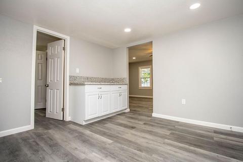 3213 9th St, Ceres, CA 95307 photo 8