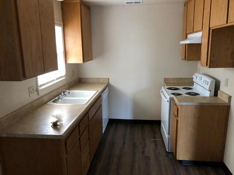 447 W Orangeburg Ave, Modesto, CA 95350 photo 6