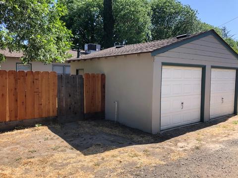 447 W Orangeburg Ave, Modesto, CA 95350 photo 5