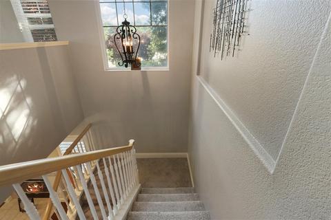 377 Midsummer Ln, Turlock, CA 95382 photo 40
