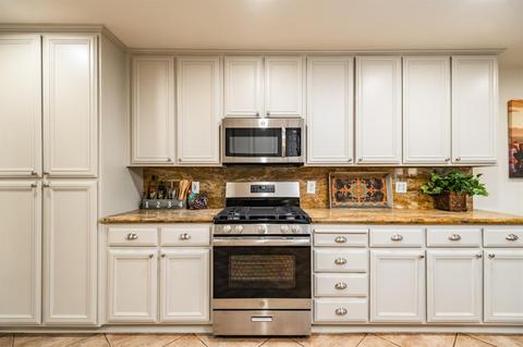 8098 E Lathrop Rd, Manteca, CA 95336 photo 18