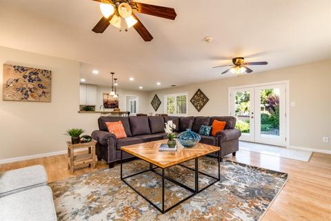 8098 E Lathrop Rd, Manteca, CA 95336 photo 14