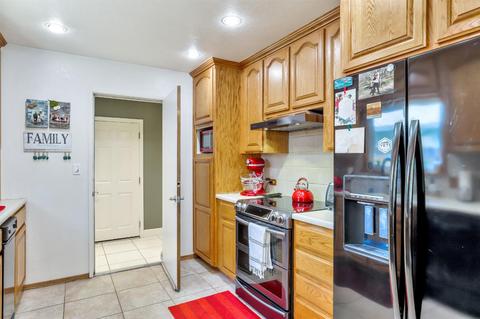 903 Kingery Dr, Ripon, CA 95366 photo 18