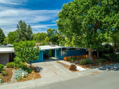 1321 Notre Dame Dr, Davis, CA 95616 photo 1