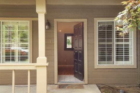 1482 Lapwing Way, Turlock, CA 95382 photo 3