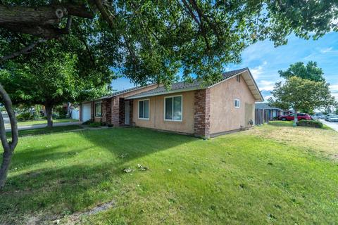 821 Cadillac Dr, Ceres, CA 95307 photo 4