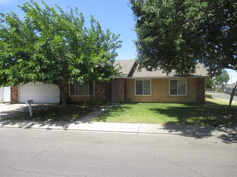 821 Cadillac Dr, Ceres, CA 95307 photo 1
