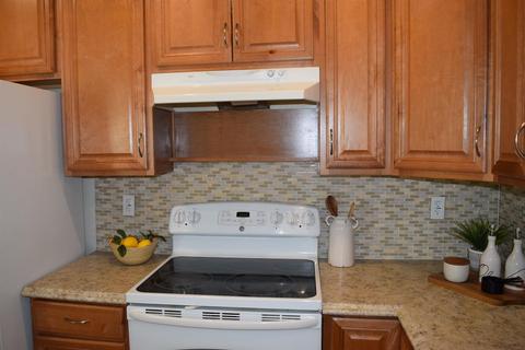 3092 Woods Cir, Davis, CA 95616 photo 5