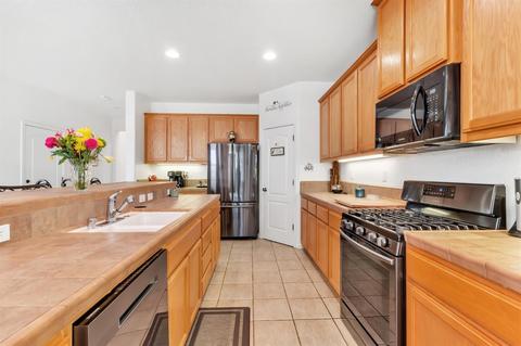 2804 Amir Dr, Modesto, CA 95355 photo 11