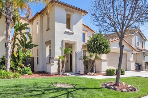 2804 Amir Dr, Modesto, CA 95355 photo 2