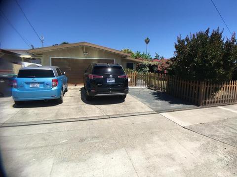 27650 Calaroga Ave, Hayward, CA 94545