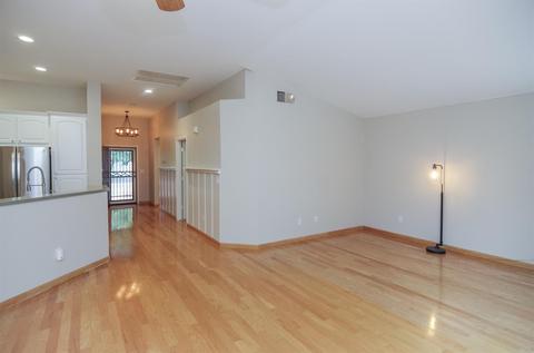 2352 Roualt St, Davis, CA 95618 photo 7