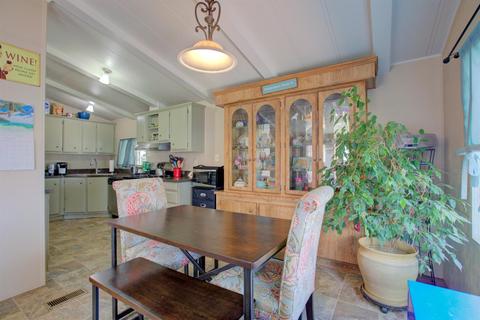 7 Schooner, Modesto, CA 95356 photo 11