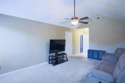 2721 Canyon Dr, Modesto, CA 95351 photo 8