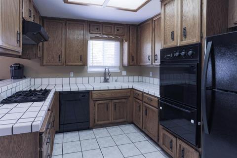 2721 Canyon Dr, Modesto, CA 95351 photo 6