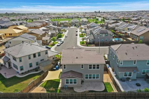 1954 Tolbert Ave, Manteca, CA 95337 photo 8